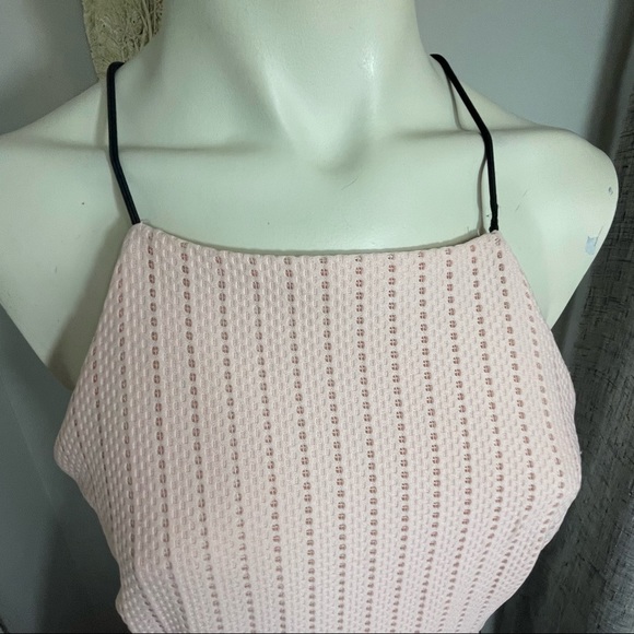 Twilight Simon’s blush and black color block halter box pleat dress - Picture 3 of 10